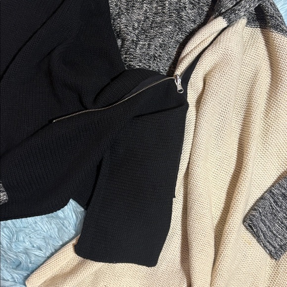 BCBGMAXAZRIA Wool Cashmere Blend Asymmetrical Colorblock Zip Sweater sz XS - Picture 3 of 8